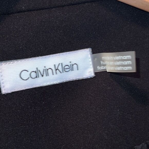 Calvin Klein classic one button blazer - Picture 9 of 9